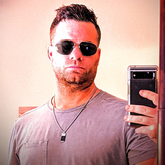 New Aviator Style Sunglasses - Tom Ford - Picture 7 of 7